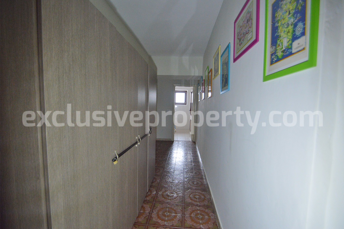 Charming 4-Bedroom 4-Bathroom Townhouse with Garden for Sale in Palmoli - Abruzzo