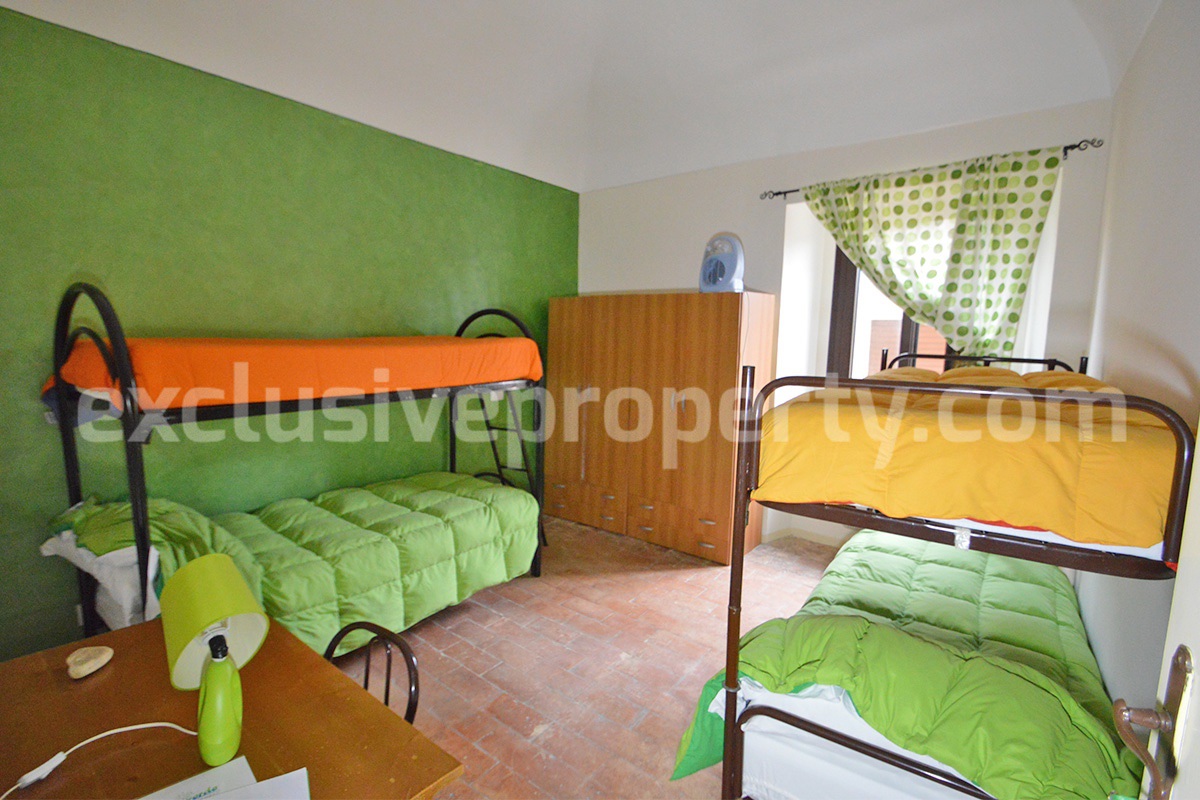 Charming 4-Bedroom 4-Bathroom Townhouse with Garden for Sale in Palmoli - Abruzzo