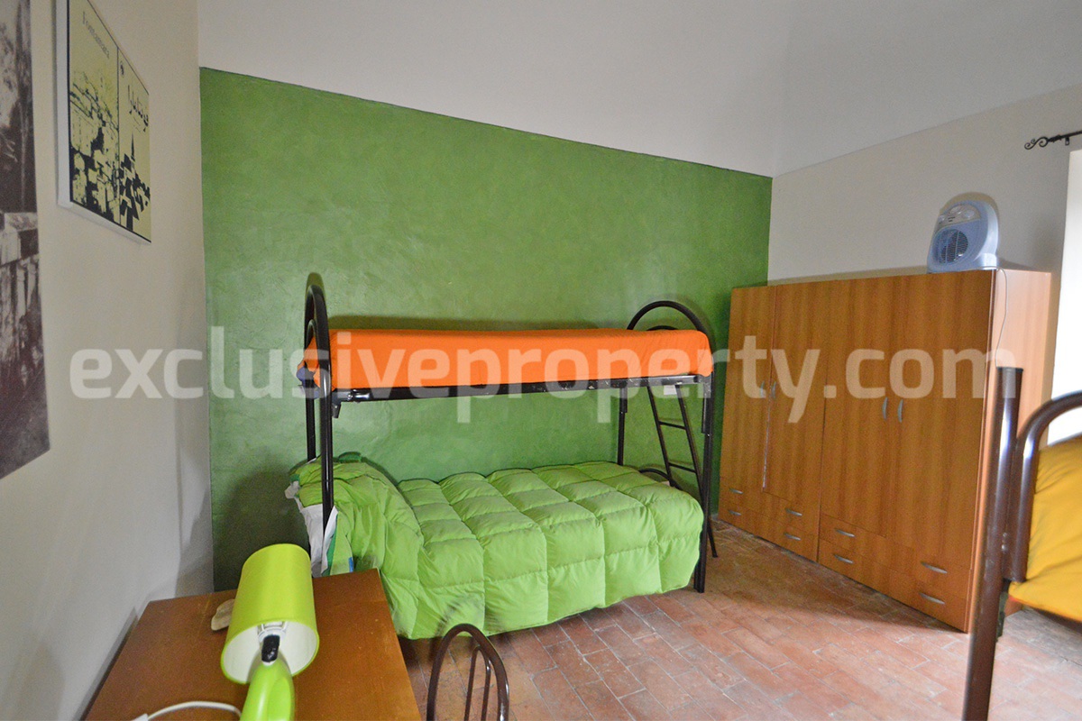 Charming 4-Bedroom 4-Bathroom Townhouse with Garden for Sale in Palmoli - Abruzzo