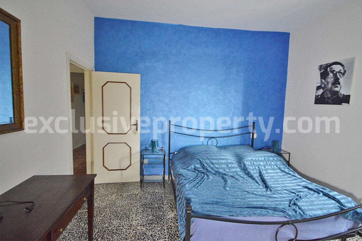 Charming 4-Bedroom 4-Bathroom Townhouse with Garden for Sale in Palmoli - Abruzzo