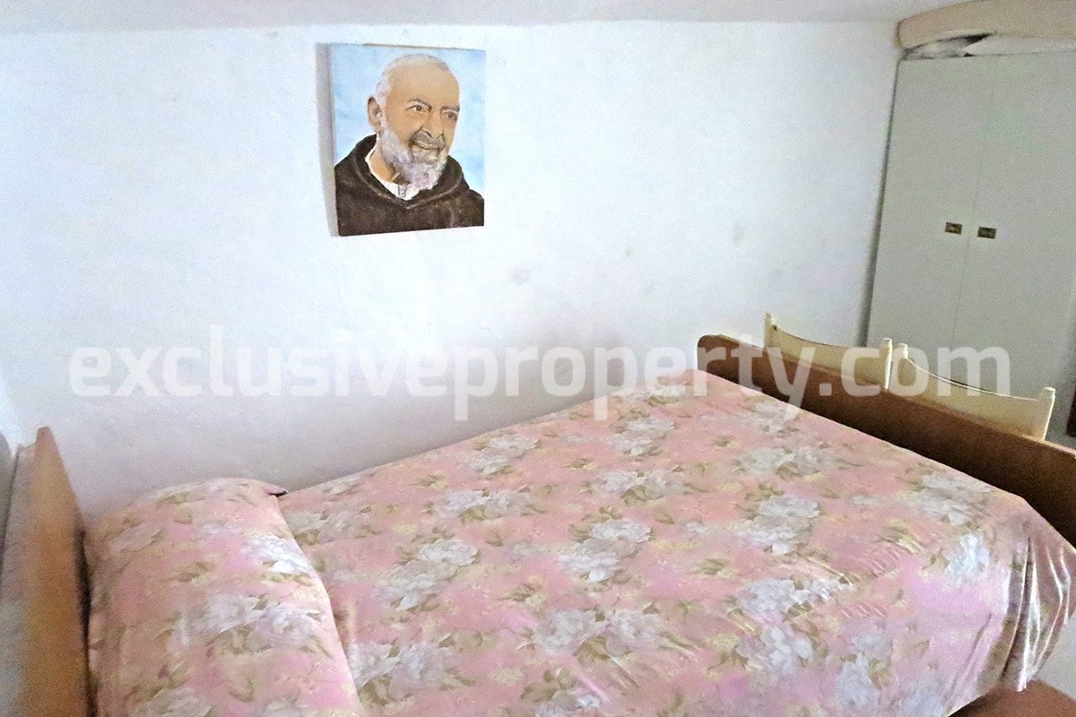 Property with cellar for sale in Molise Region - 18 min from Lake 17