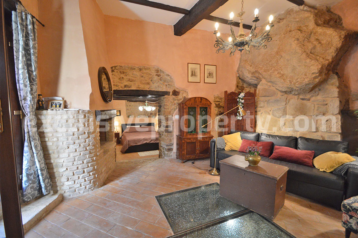 Charming Stone House with Cave for Sale in Civitacampomarano - Authentic Italian Retreat