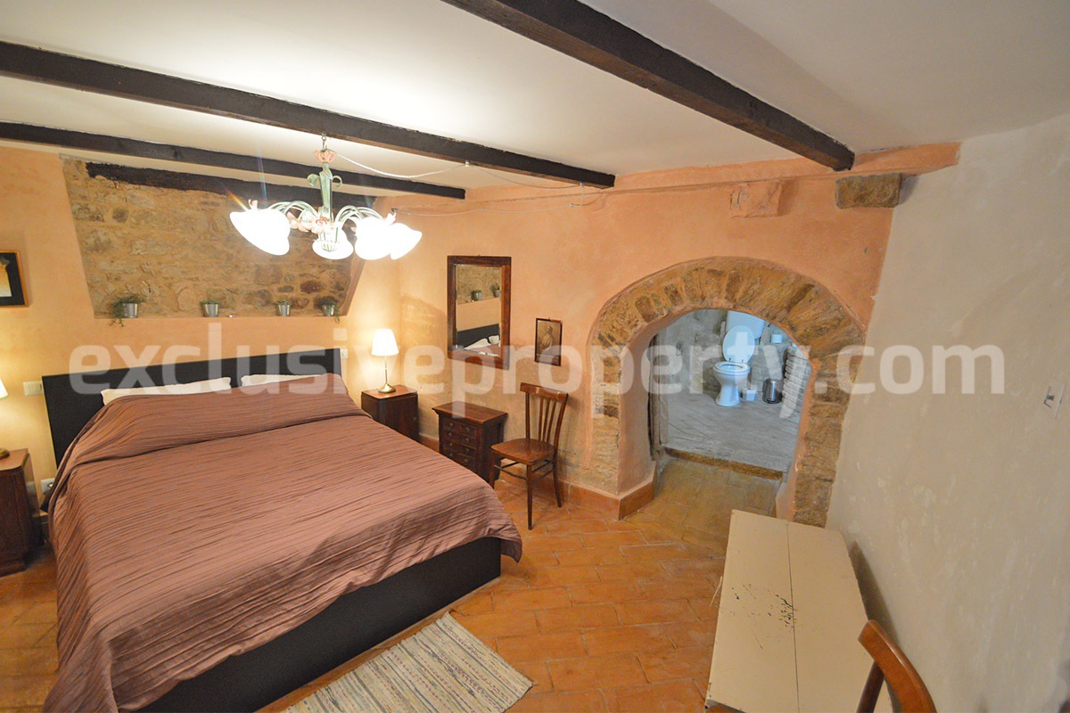 Charming Stone House with Cave for Sale in Civitacampomarano - Authentic Italian Retreat