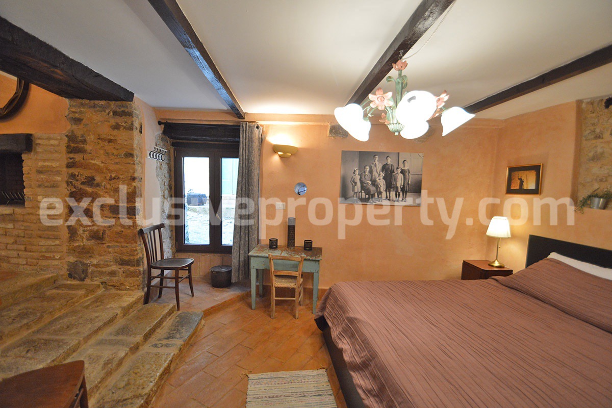 Charming Stone House with Cave for Sale in Civitacampomarano - Authentic Italian Retreat