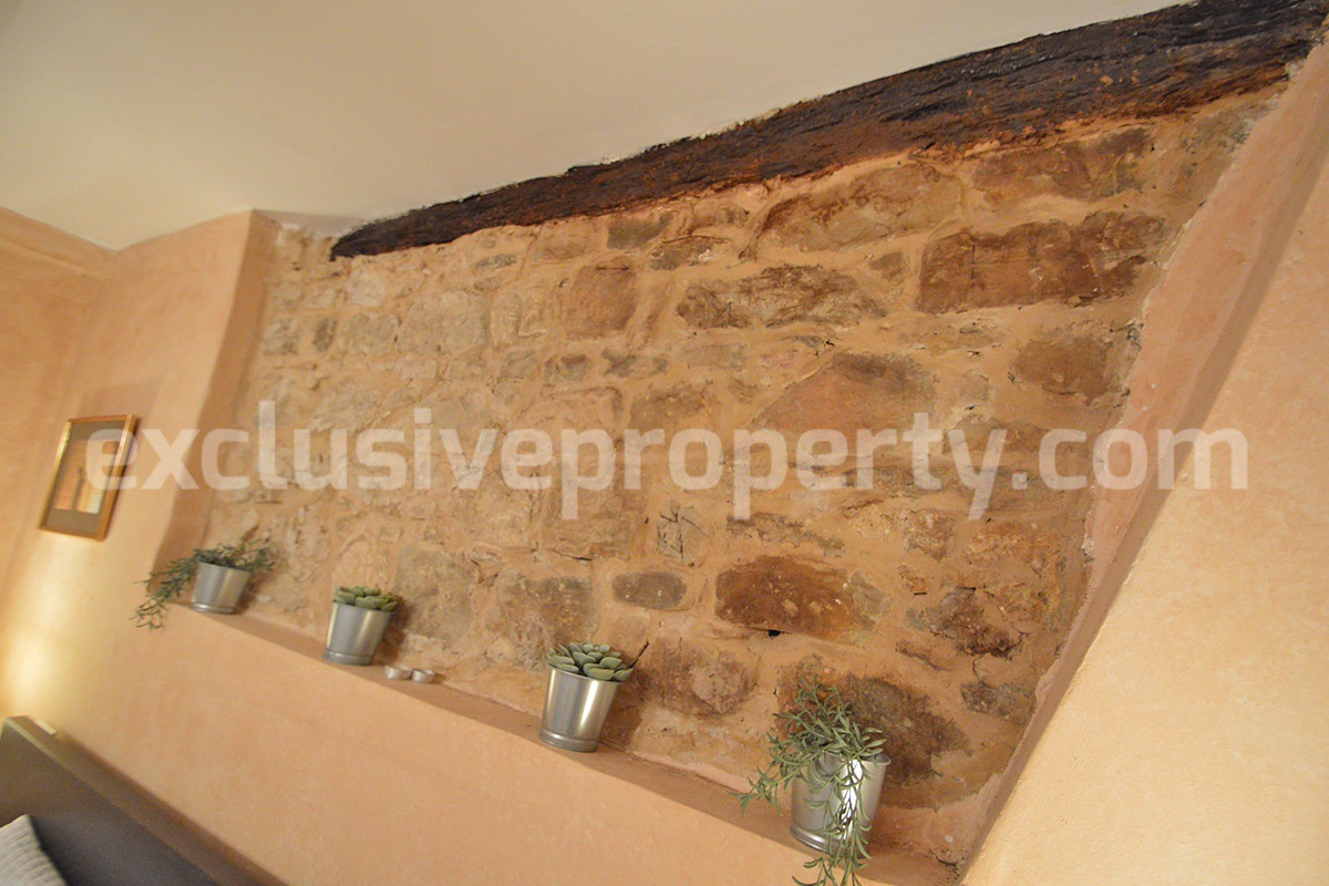 Charming Stone House with Cave for Sale in Civitacampomarano - Authentic Italian Retreat