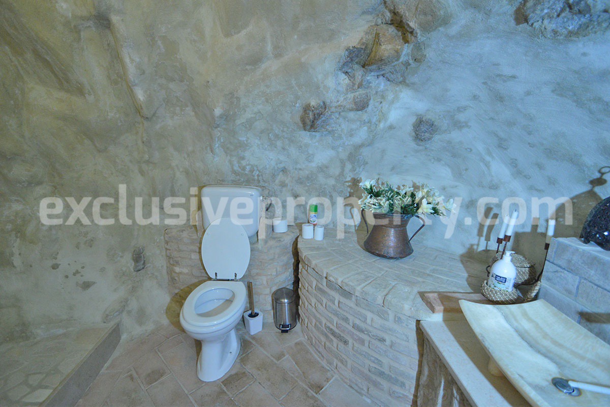 Charming Stone House with Cave for Sale in Civitacampomarano - Authentic Italian Retreat