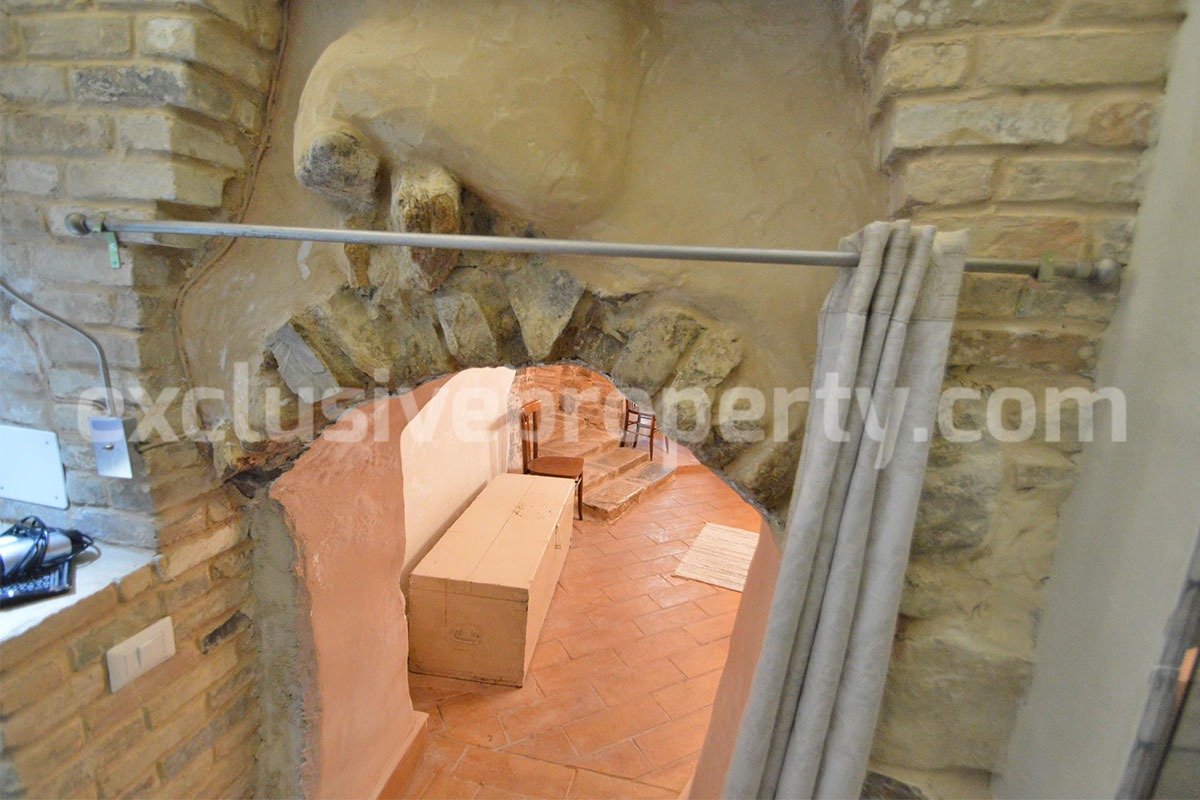Charming Stone House with Cave for Sale in Civitacampomarano - Authentic Italian Retreat