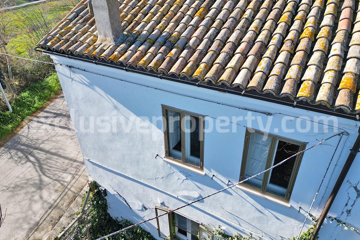 Charming Country House for Renovation with Land for Sale in Abruzzo - Italy - Peaceful Scerni Location