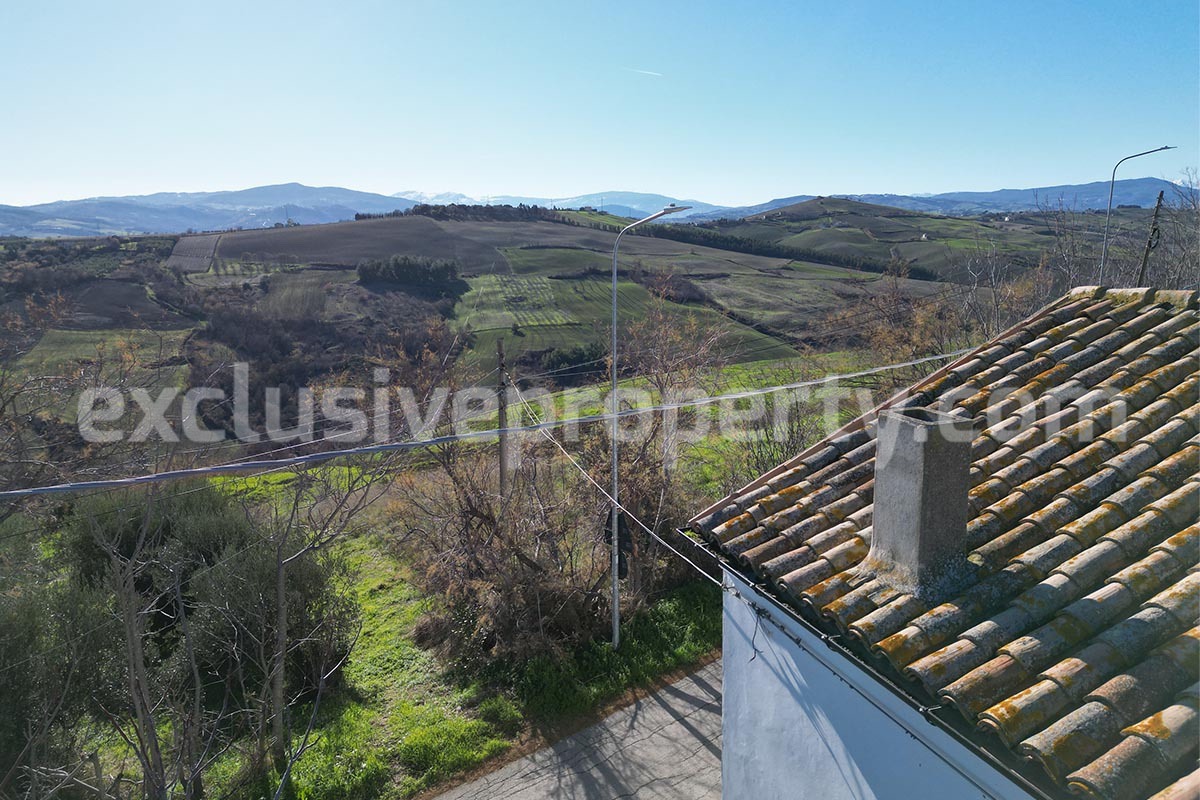 Charming Country House for Renovation with Land for Sale in Abruzzo - Italy - Peaceful Scerni Location