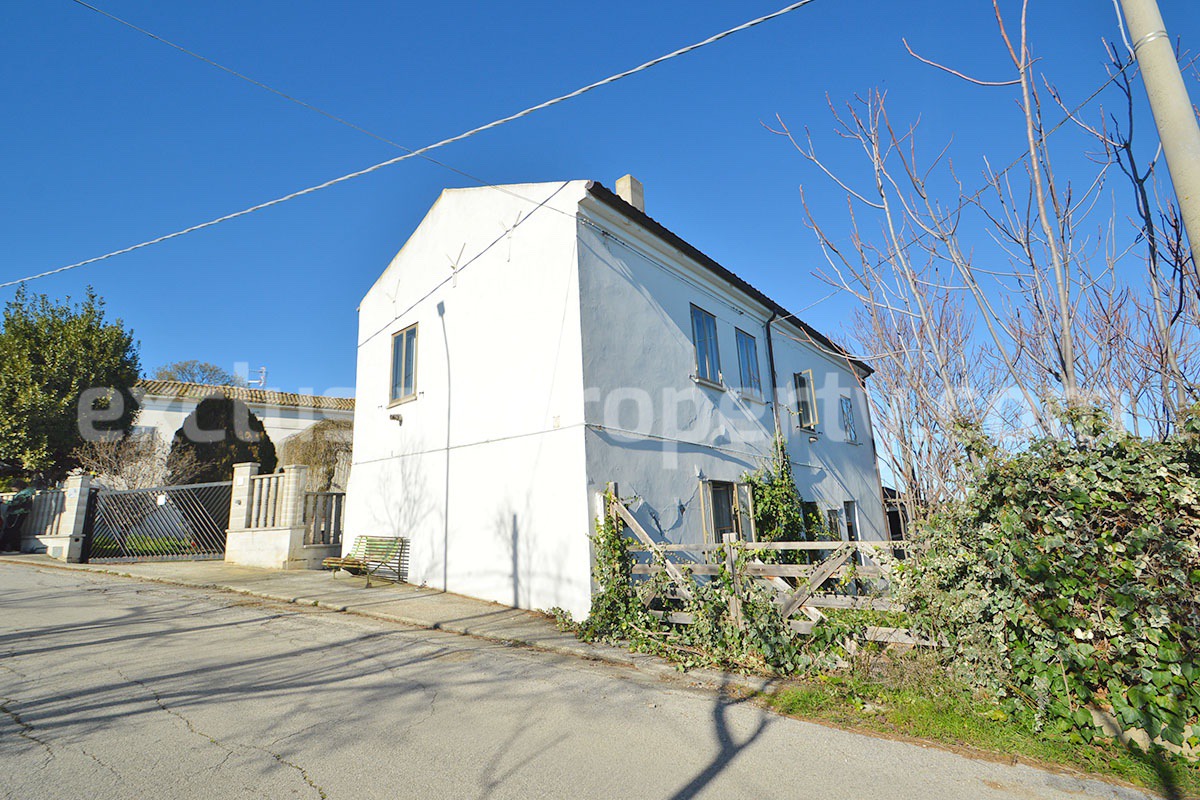 Charming Country House for Renovation with Land for Sale in Abruzzo - Italy - Peaceful Scerni Location