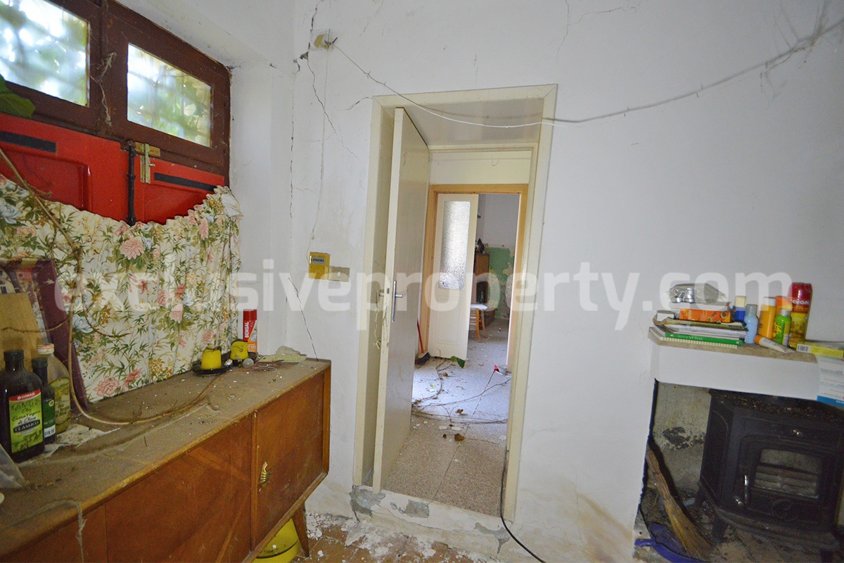 Charming Country House for Renovation with Land for Sale in Abruzzo - Italy - Peaceful Scerni Location