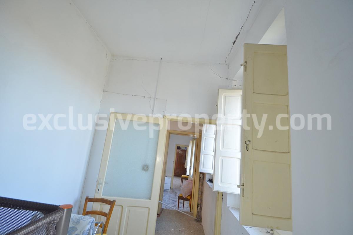 Charming Country House for Renovation with Land for Sale in Abruzzo - Italy - Peaceful Scerni Location