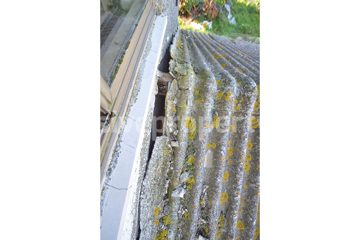 Charming Country House for Renovation with Land for Sale in Abruzzo - Italy - Peaceful Scerni Location