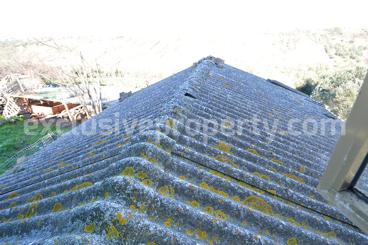 Charming Country House for Renovation with Land for Sale in Abruzzo - Italy - Peaceful Scerni Location