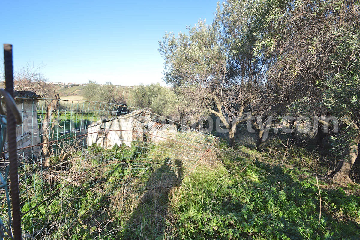 Charming Country House for Renovation with Land for Sale in Abruzzo - Italy - Peaceful Scerni Location