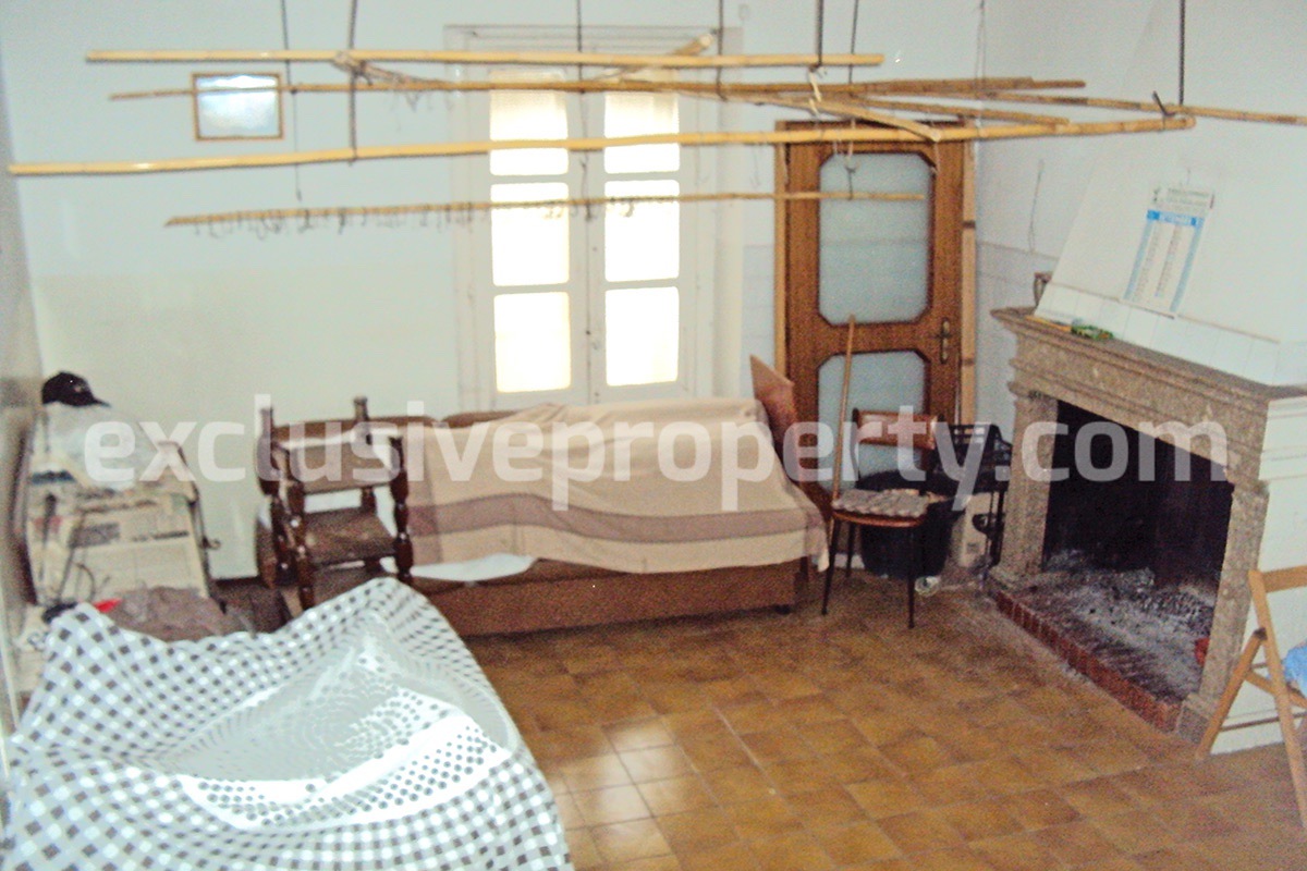 Cheap town house for sale in Molise - Property in Italy 3