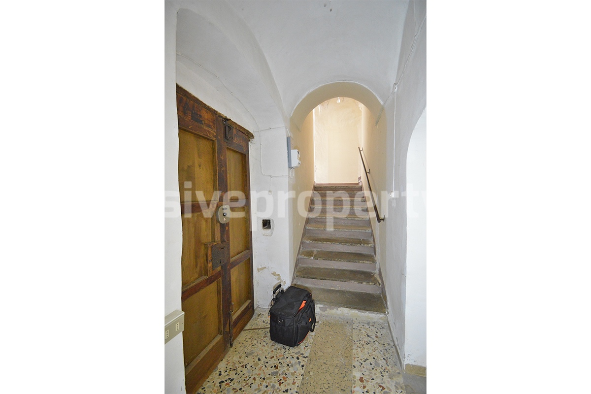 Historic Noble Palace to Restore with Private Terrace and Stone Wine Cellar - Carpinone - Molise - Italy