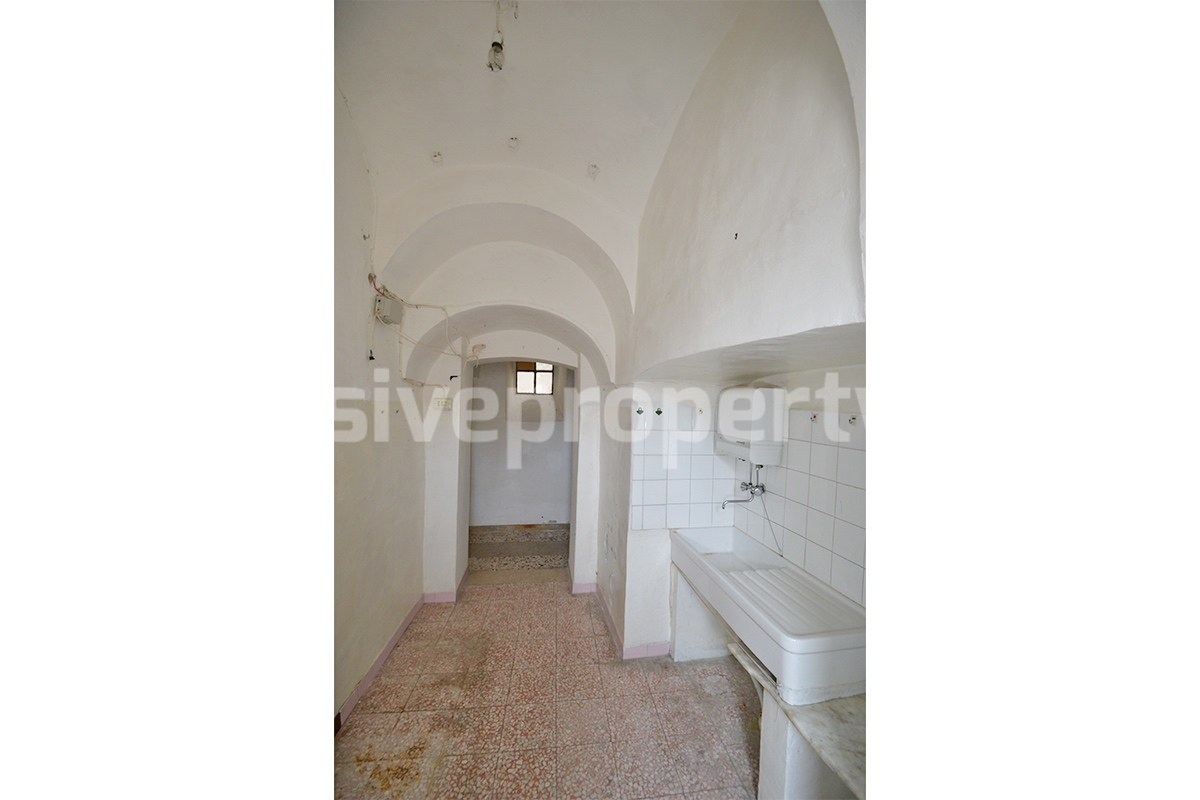 Historic Noble Palace to Restore with Private Terrace and Stone Wine Cellar - Carpinone - Molise - Italy