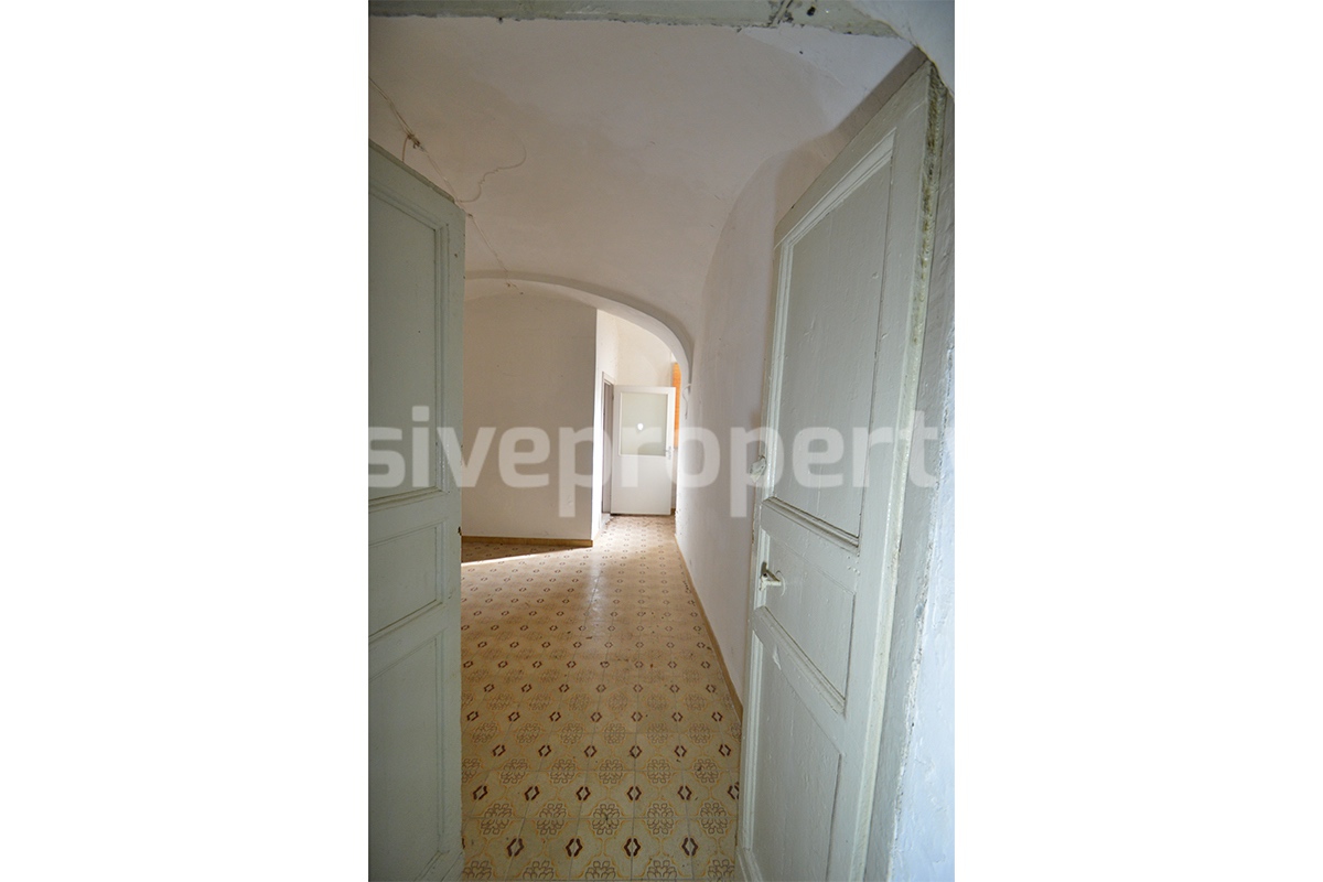 Historic Noble Palace to Restore with Private Terrace and Stone Wine Cellar - Carpinone - Molise - Italy