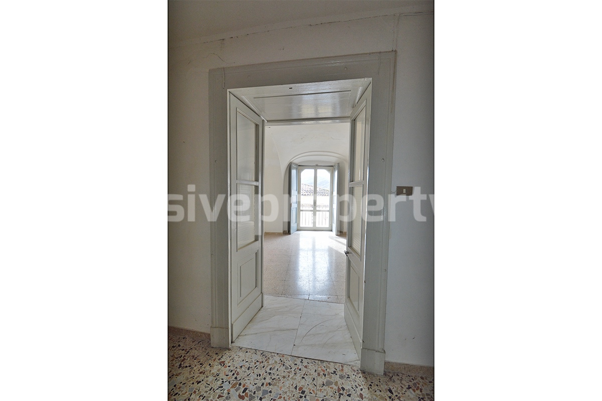 Historic Noble Palace to Restore with Private Terrace and Stone Wine Cellar - Carpinone - Molise - Italy