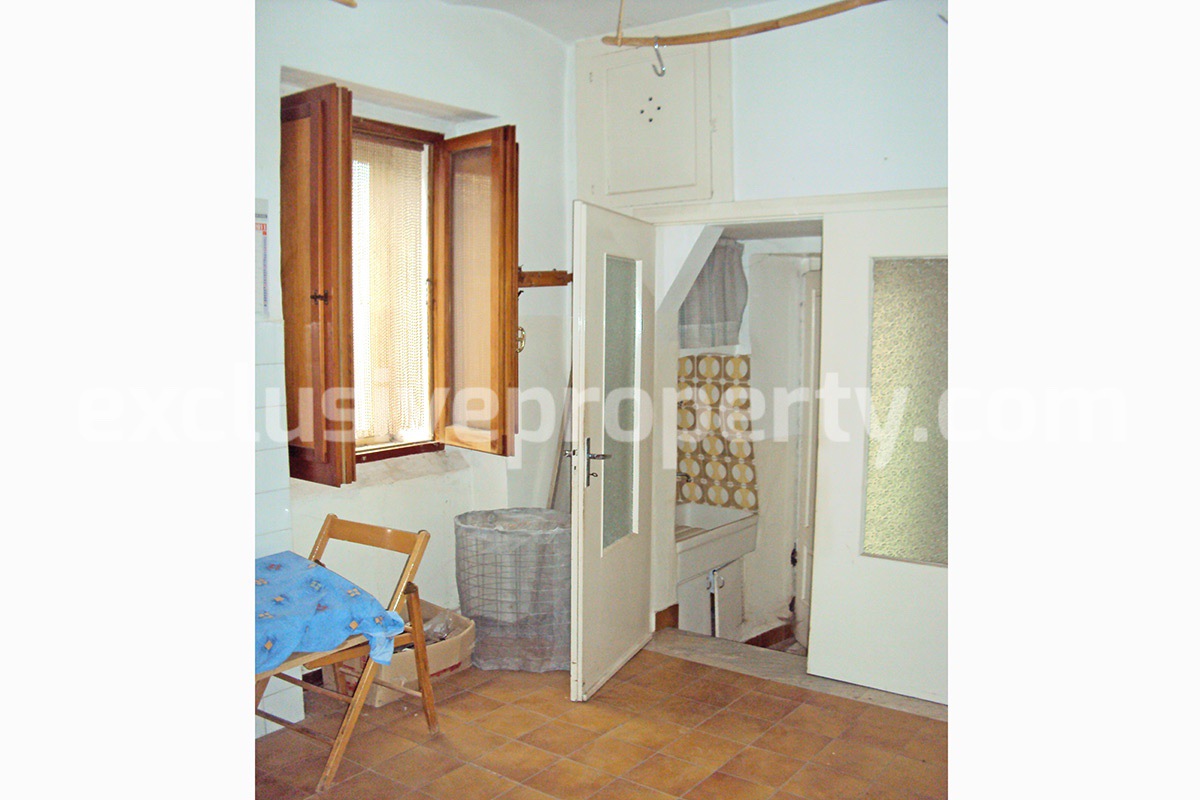 Cheap town house for sale in Molise - Property in Italy 7