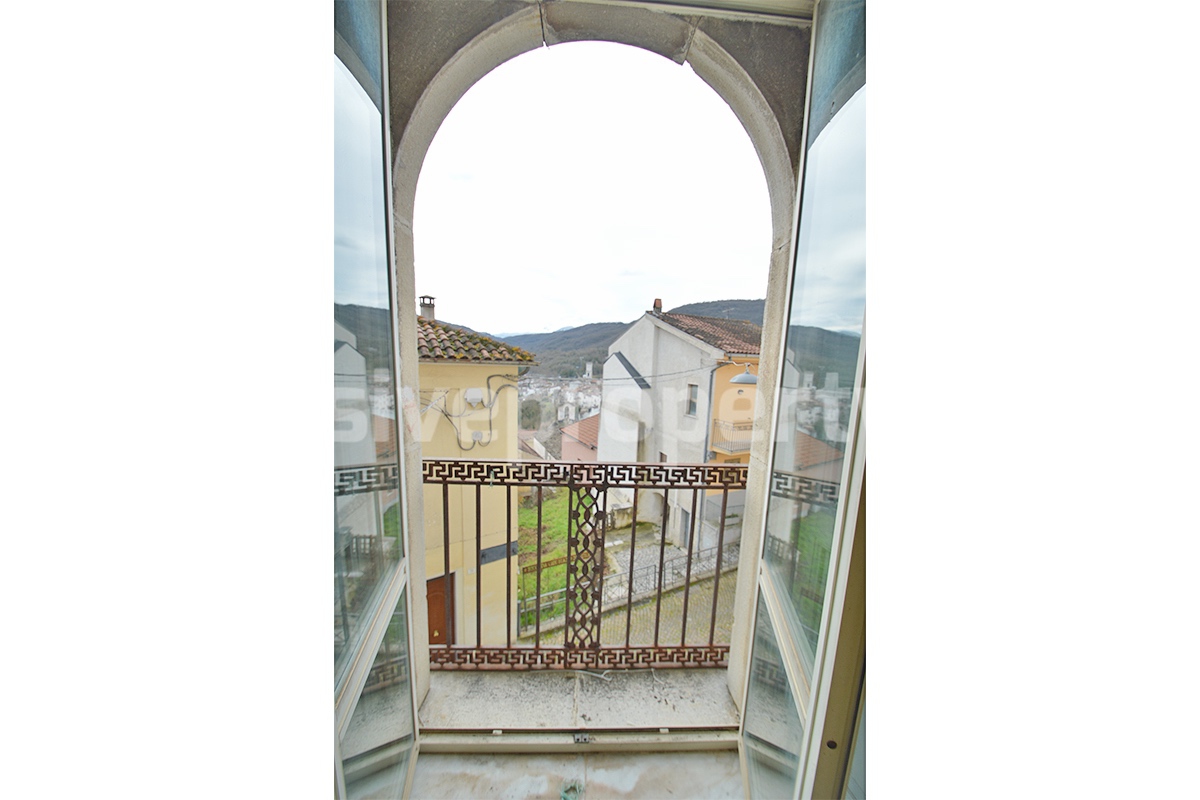 Historic Noble Palace to Restore with Private Terrace and Stone Wine Cellar - Carpinone - Molise - Italy