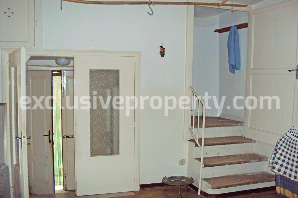 Cheap town house for sale in Molise - Property in Italy 8
