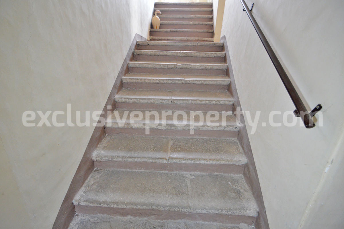 Historic Noble Palace to Restore with Private Terrace and Stone Wine Cellar - Carpinone - Molise - Italy