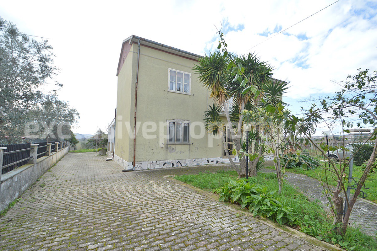 Country House with Olive Grove and Sea View - 5 Minutes from the Adriatic Coast - Abruzzo - Italy