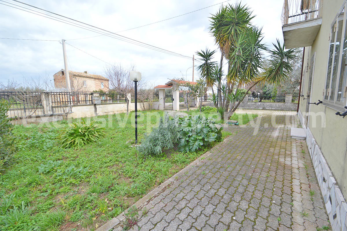 Country House with Olive Grove and Sea View - 5 Minutes from the Adriatic Coast - Abruzzo - Italy