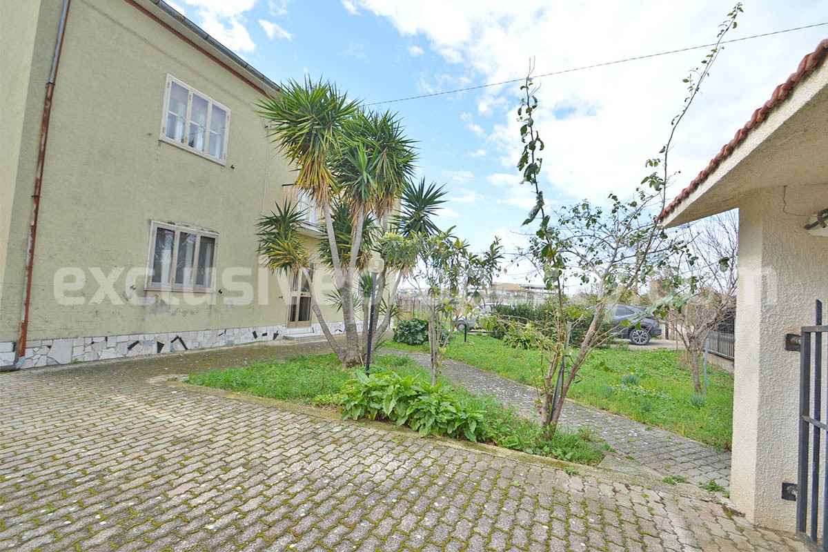 Country House with Olive Grove and Sea View - 5 Minutes from the Adriatic Coast - Abruzzo - Italy