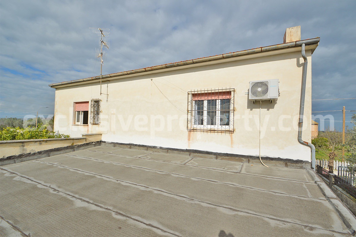 Country House with Olive Grove and Sea View - 5 Minutes from the Adriatic Coast - Abruzzo - Italy