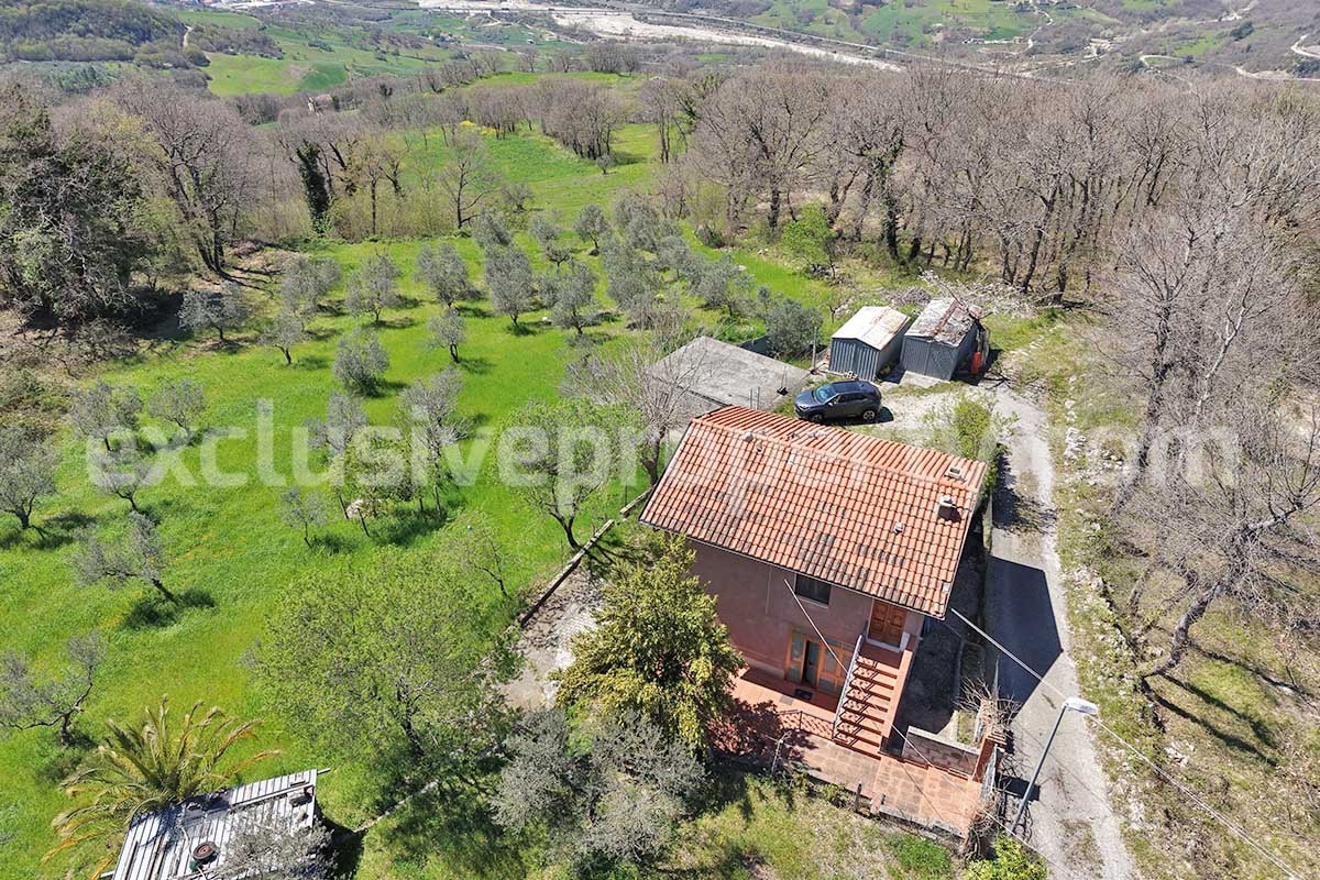 Spacious house with panoramic view of the valley for sale in Italy