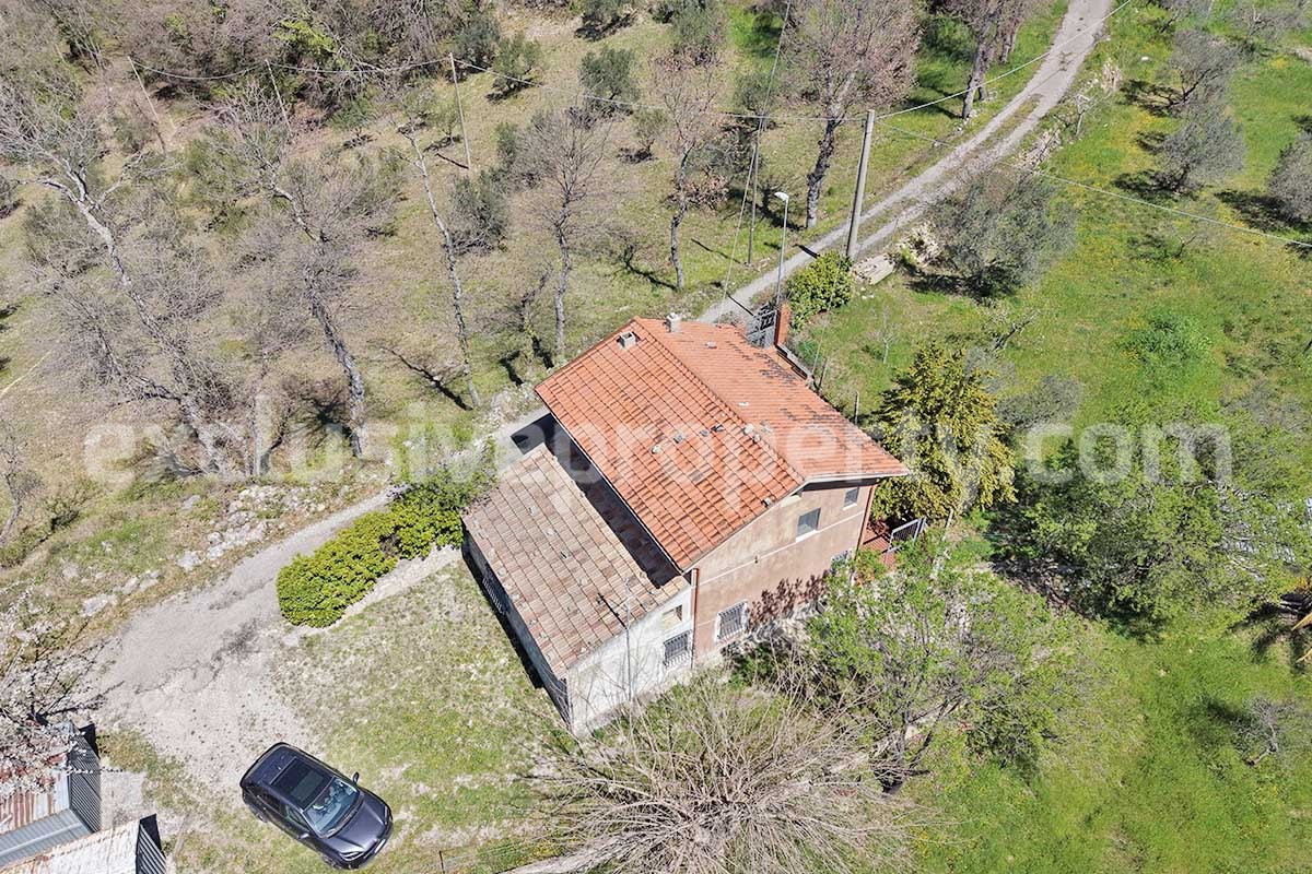 Spacious house with panoramic view of the valley for sale in Italy
