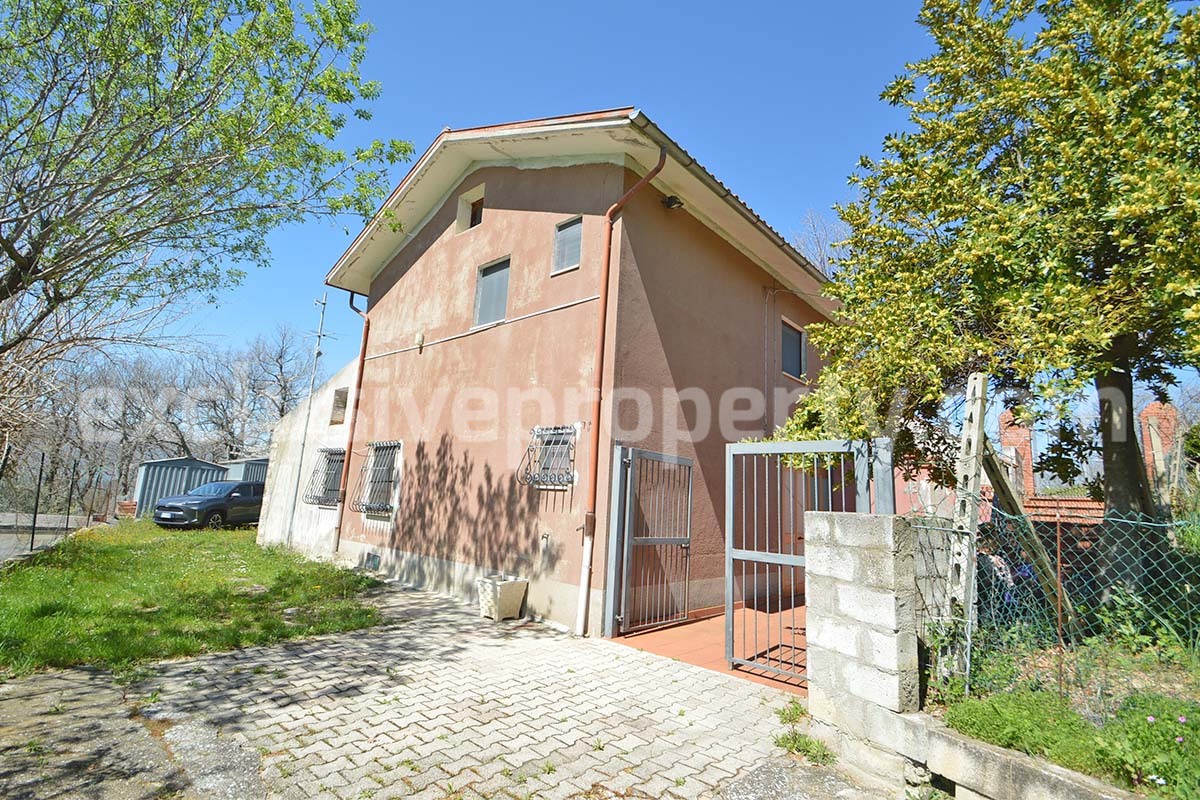 Spacious house with panoramic view of the valley for sale in Italy