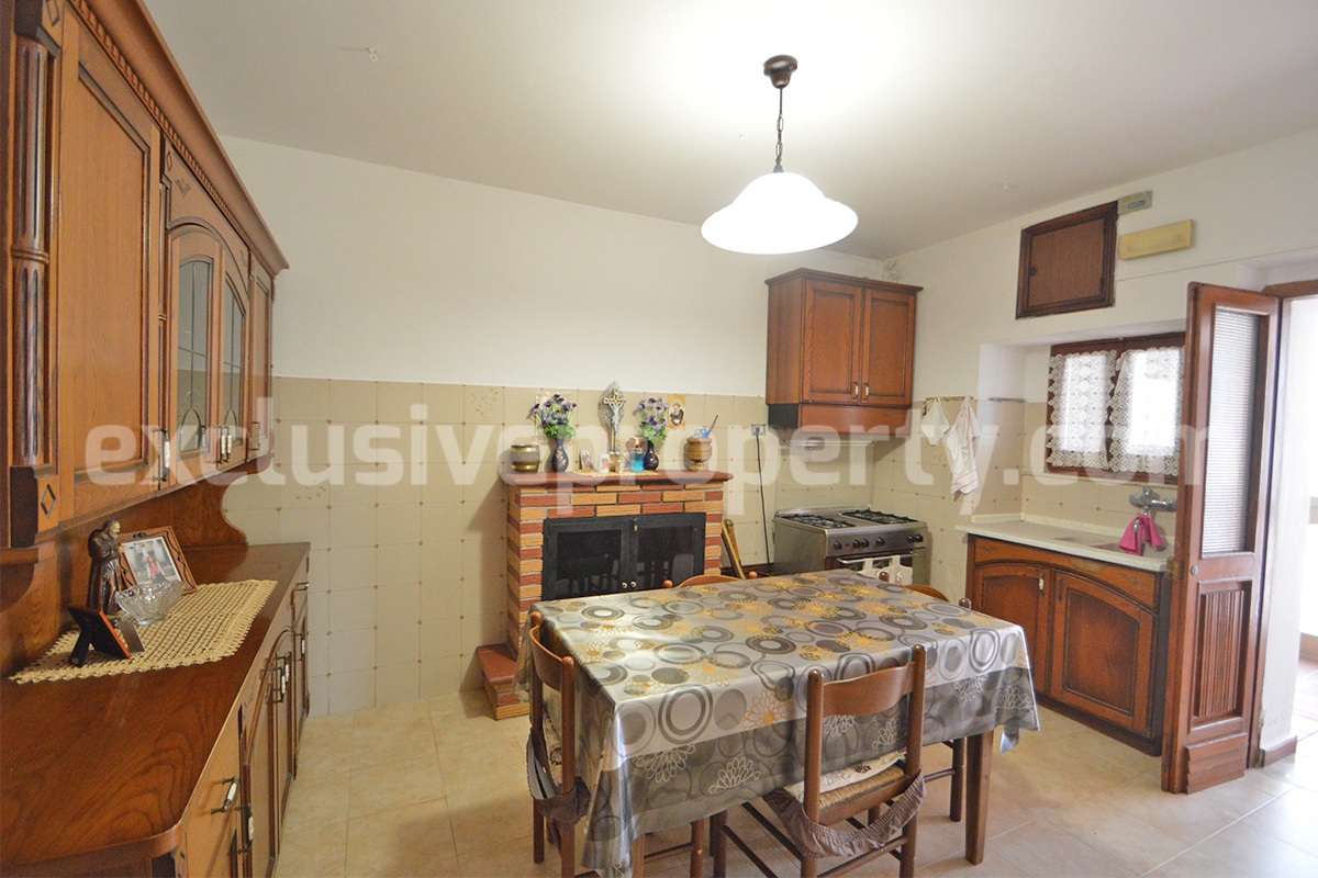 Spacious house with panoramic view of the valley for sale in Italy
