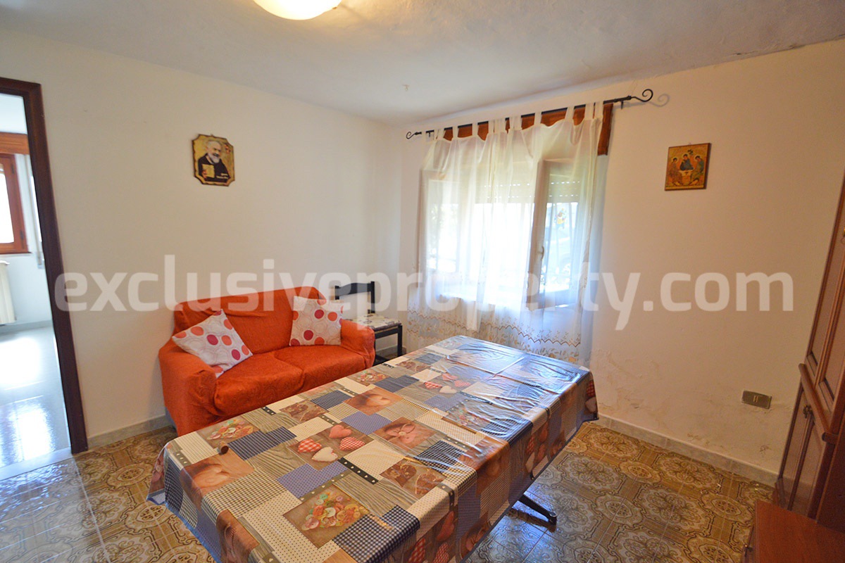 Spacious house with panoramic view of the valley for sale in Italy