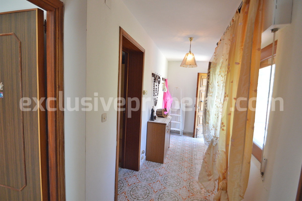Spacious house with panoramic view of the valley for sale in Italy