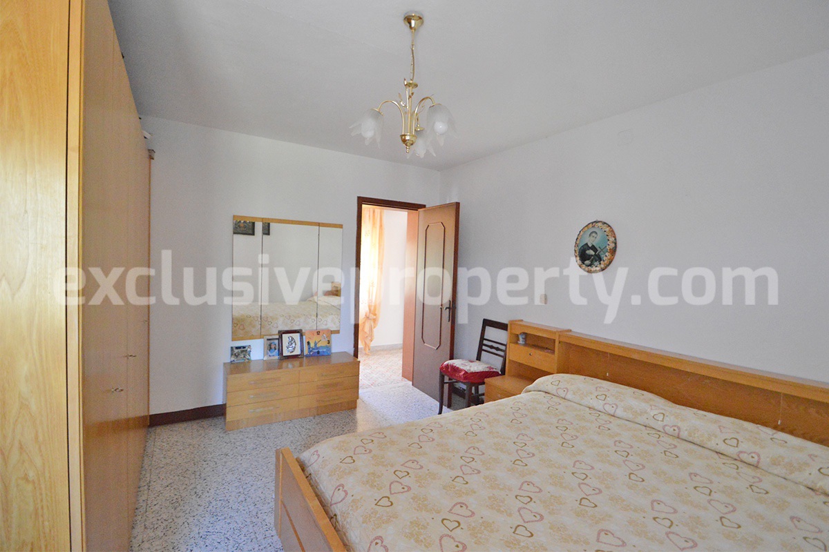 Spacious house with panoramic view of the valley for sale in Italy