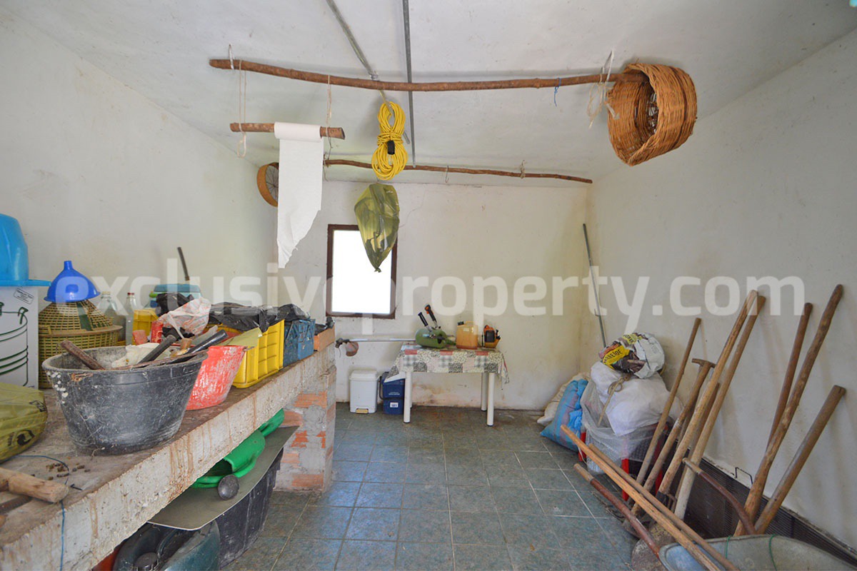 Spacious house with panoramic view of the valley for sale in Italy