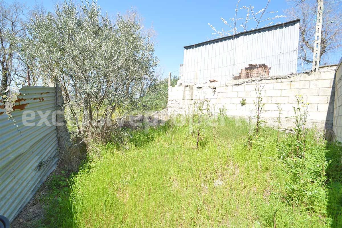 Spacious house with panoramic view of the valley for sale in Italy
