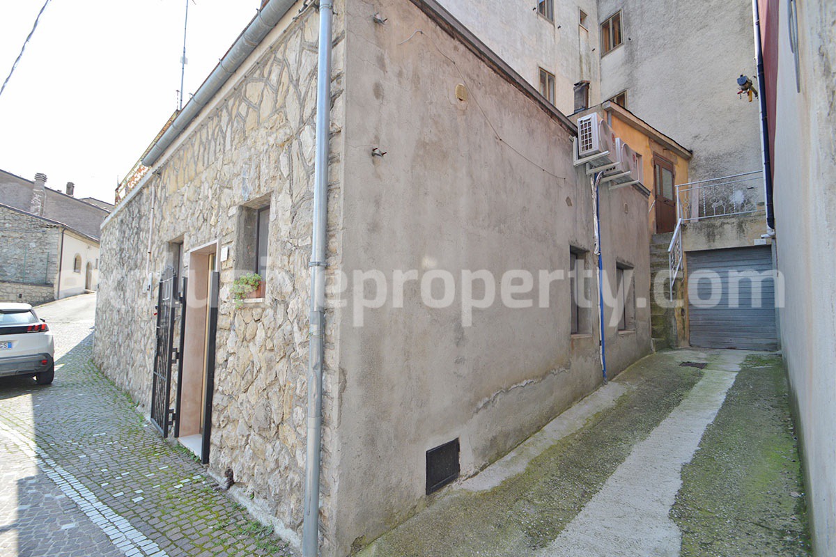 Fully Renovated One-Level Stone House for Sale in Roccavivara in Molise - Italy