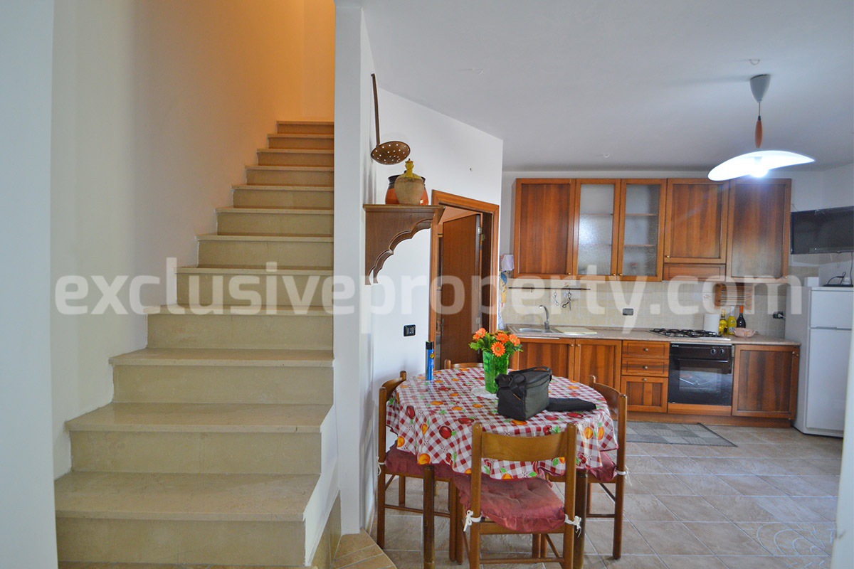 Country House with Large Land - Walnut Trees and Second Building for Sale in Molise