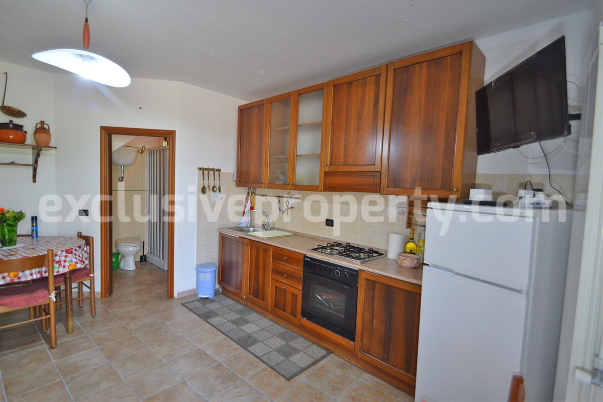 Country House with Large Land - Walnut Trees and Second Building for Sale in Molise
