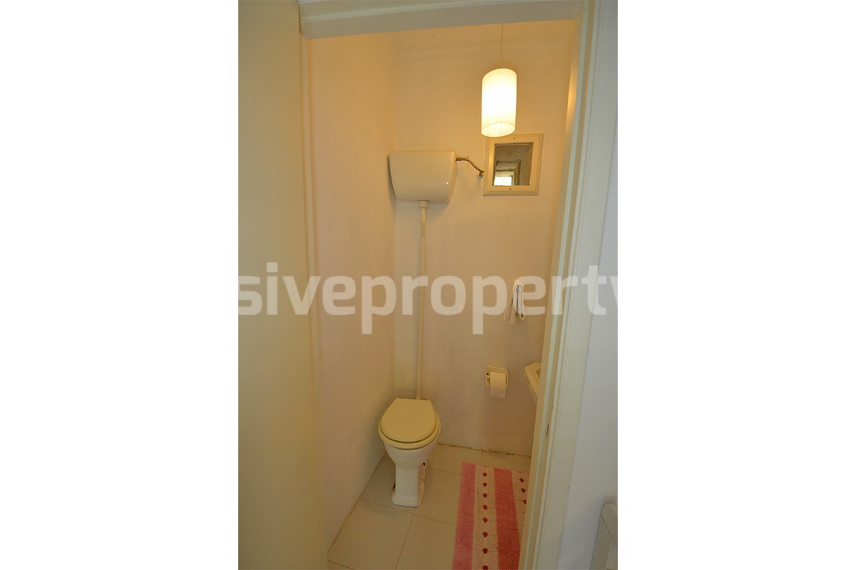 Country House with Large Land - Walnut Trees and Second Building for Sale in Molise