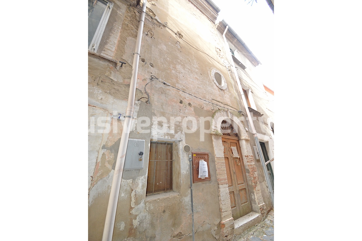 Town house renovated in rustic style for sale in Molise -  15 km from the beaches 28