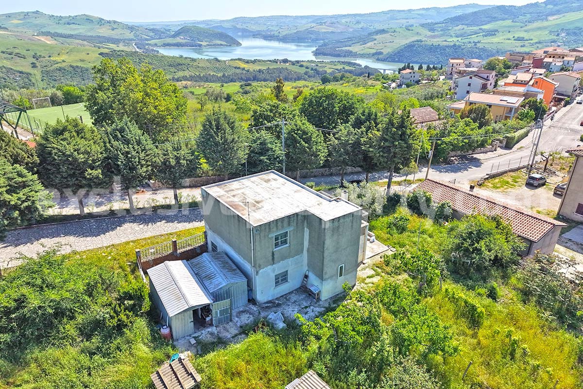 Countryside House with Olive Trees and Terrace for Sale in Guardialfiera - Molise