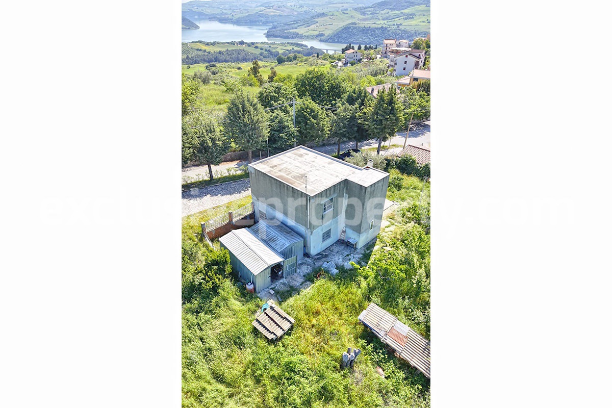 Countryside House with Olive Trees and Terrace for Sale in Guardialfiera - Molise
