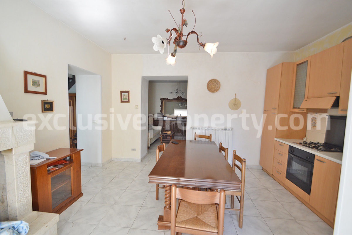 Countryside House with Olive Trees and Terrace for Sale in Guardialfiera - Molise
