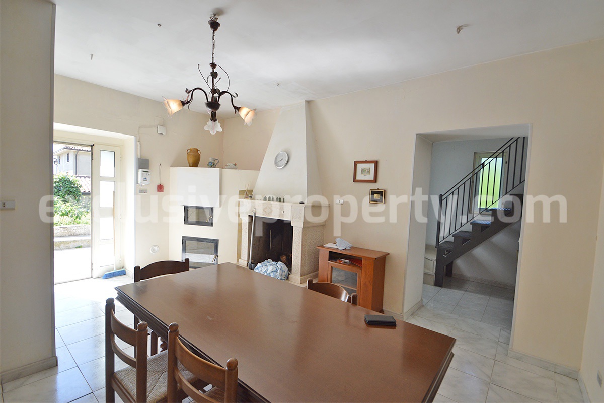 Countryside House with Olive Trees and Terrace for Sale in Guardialfiera - Molise